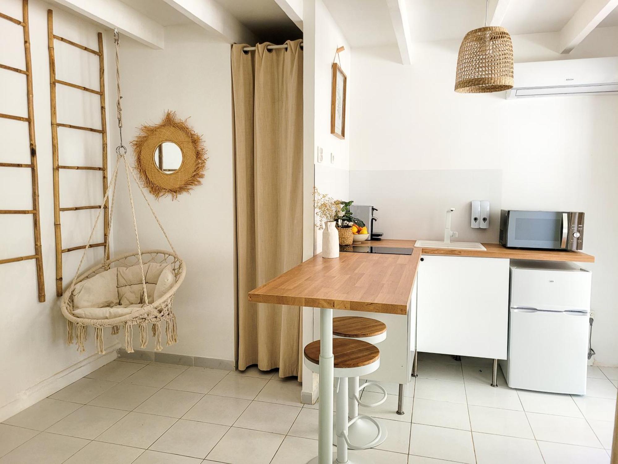 Studio Double Climatise Avec Terrasse - Proche Tram & Centre Montpellier Esterno foto